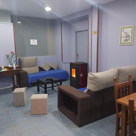 Albergue Berce Do Camino Triacastela Bagian luar foto